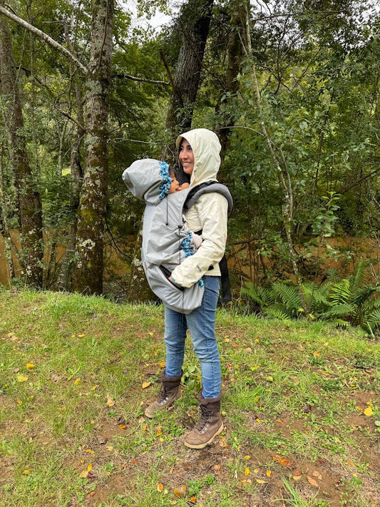 Portabebés ergonómicos con cubreporteo, ideales para el invierno y el porteo cómodo