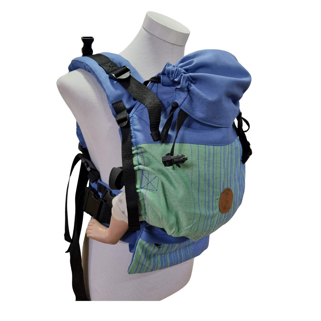 Mochila Primera Etapa Azulina con fular lineal en degradé verde - azulino