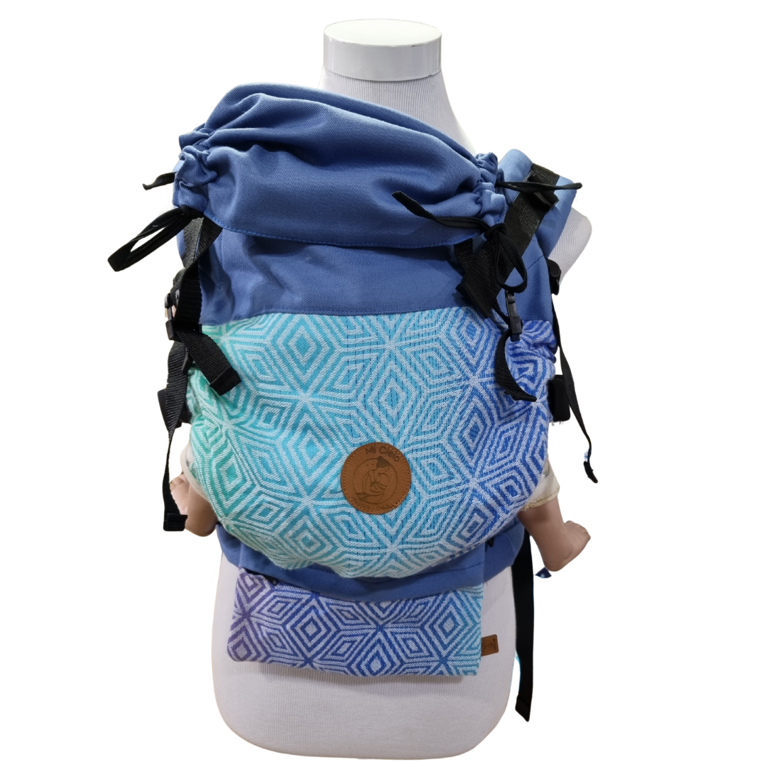 Mochila Primera Etapa Azulina con Fular de Rombos en degradé Verde - Calipso - Azul
