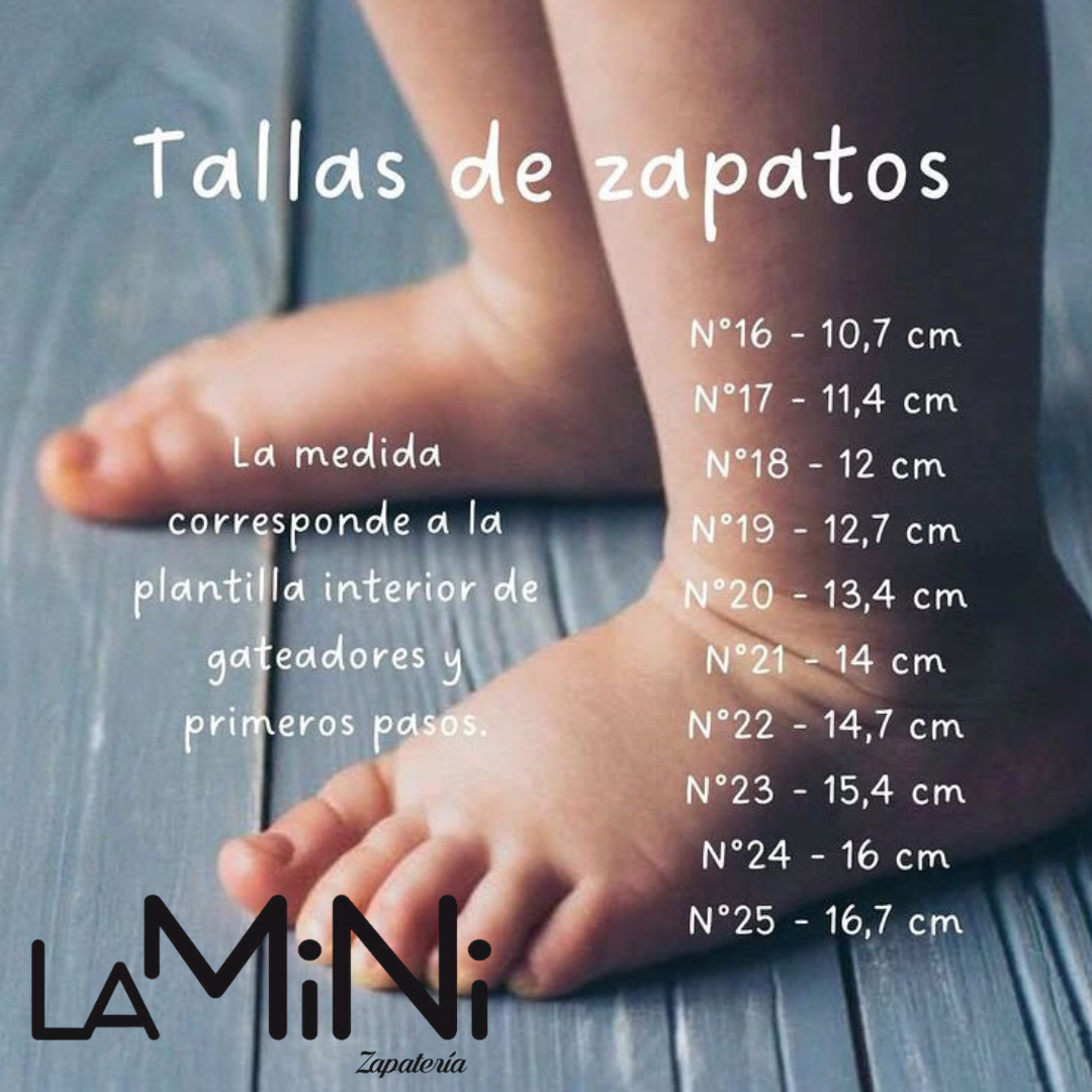 Zapatos de charol bebé ergonómicos hechos a mano en cuero natural