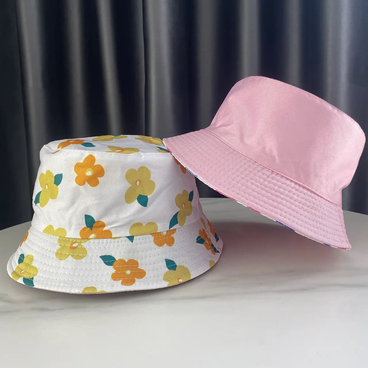 Gorro Reversible para Niños con Filtro UV | Protección Solar y Diseños Divertidos